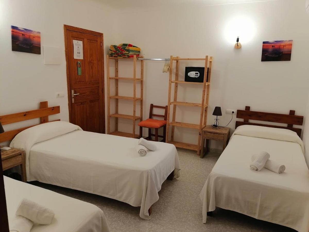 Hostal Pepe Sant Ferran de Ses Roques Luaran gambar