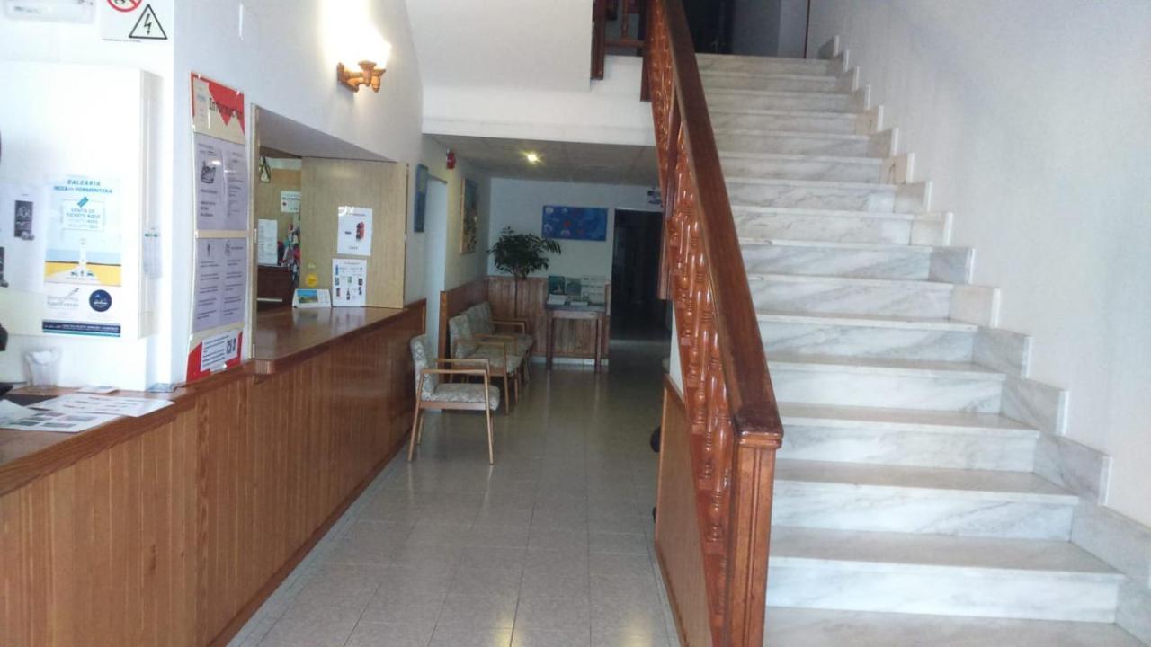 Hostal Pepe Sant Ferran de Ses Roques Luaran gambar